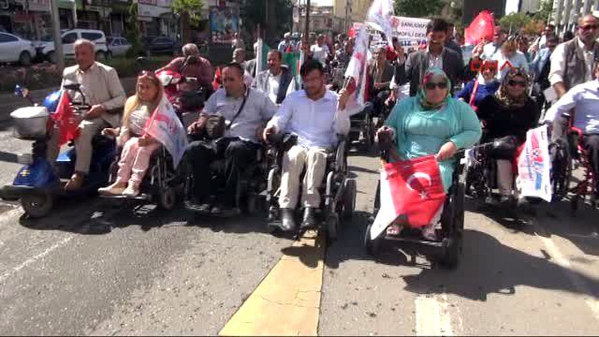 Şanlıurfa?da Engelliler Seymenlerle Karşılıklı Ankara Havası Oynadı