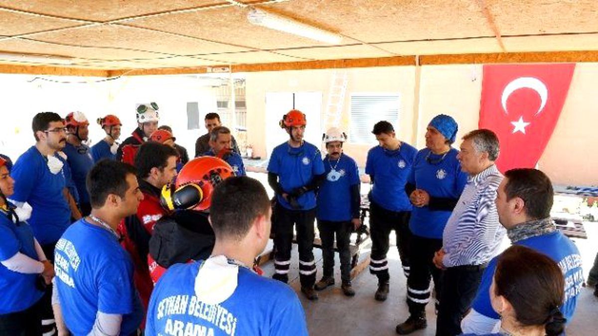 Seyhan Belediyesi Arama Kurtarma Ekibi Kurdu