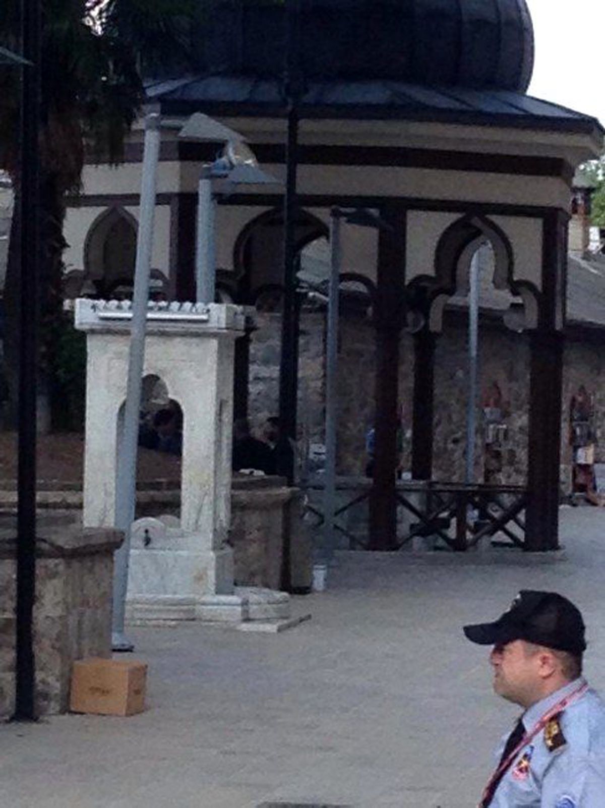 Ulucami Önündeki Şüpheli Paket Korkuttu