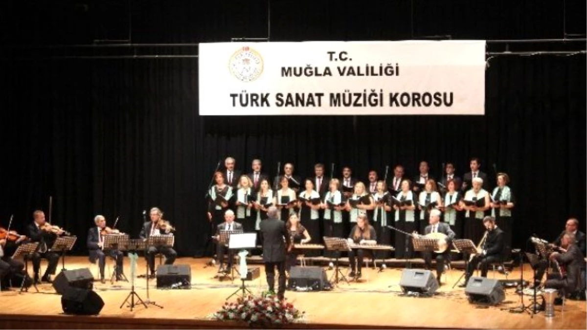 Valilik Korosu İlk Konserini Verdi