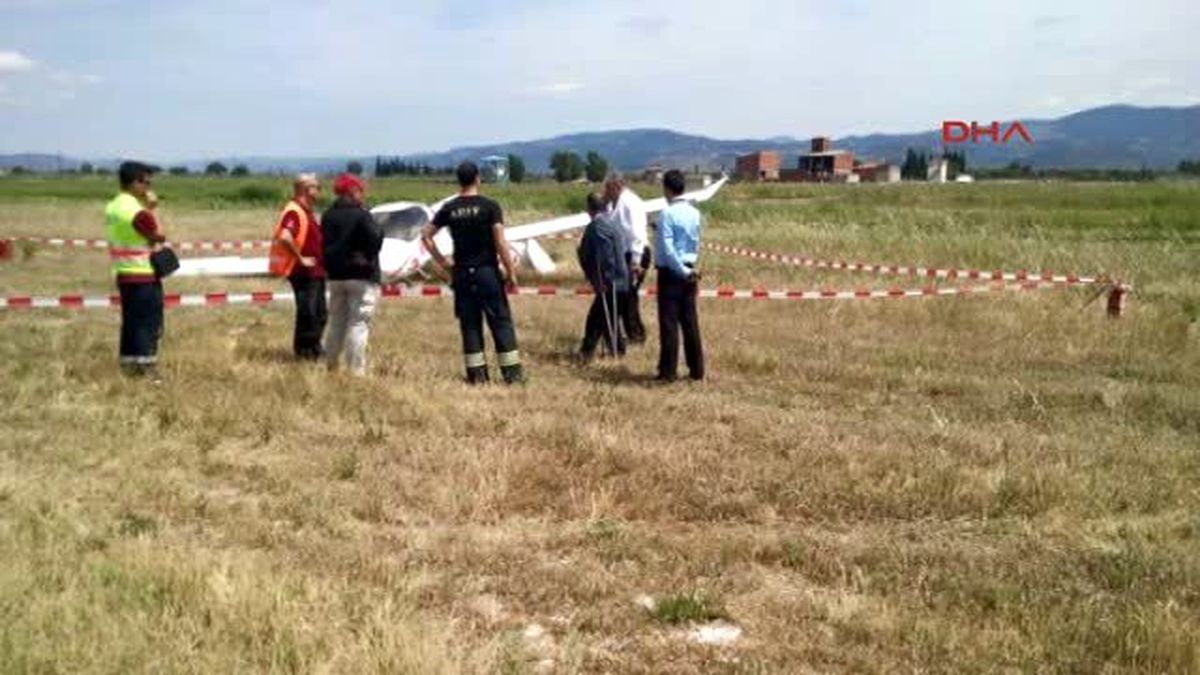 Afa\'nın Uçağı İniş Sırasında Düştü; 2 Pilotun Durumu İyi