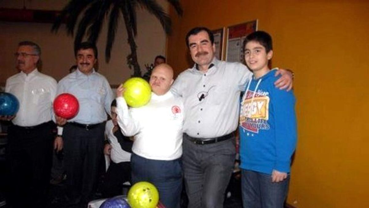 AK Parti\'li Mehmet Erdem, Engellileri Unutmadı