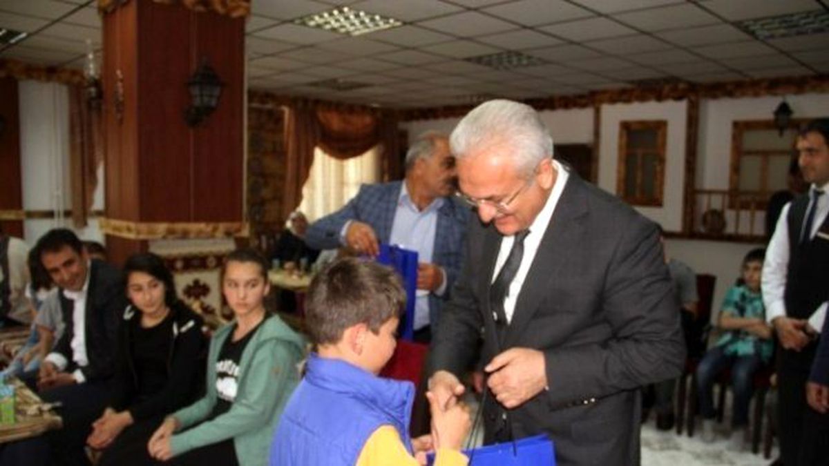 Başarılı Öğrencilere Tablet