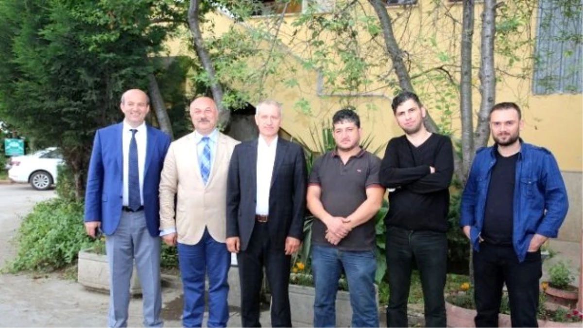 Başkan Süleyman Dişli\'den Yeni Muhtara Ziyaret