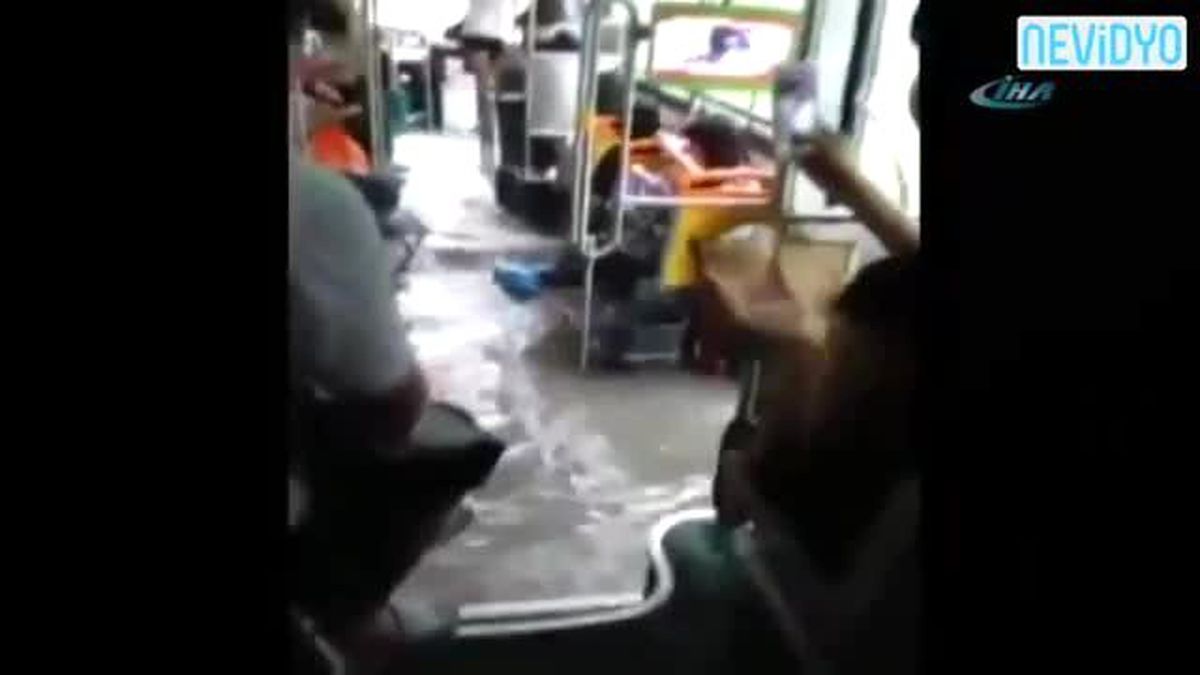 Belediye Otobüsünde Sulu Ulaşım