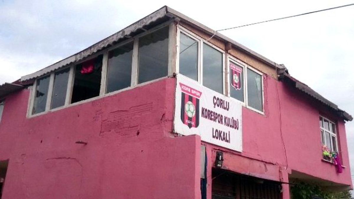 Darp Edilen Kulüp Başkanı Gençlere Ateş Etti: 2\'si Ağır, 5 Yaralı