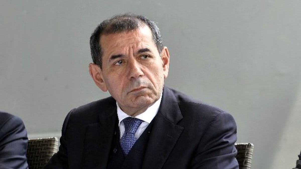 Dursun Özbek, Yapılması Planlanan Spor Salonu Hakkında Konuştu