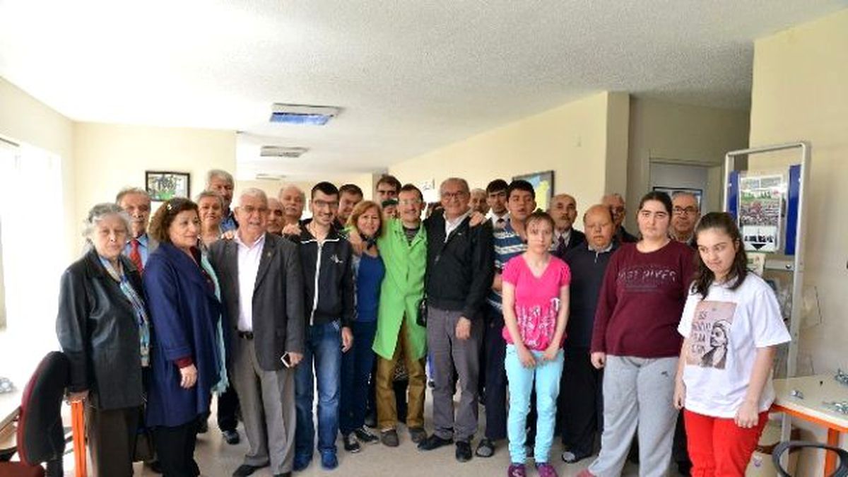 Eğit-der Üyeleri Tepebaşı\'nın Hizmetlerini Yerinde Gördü