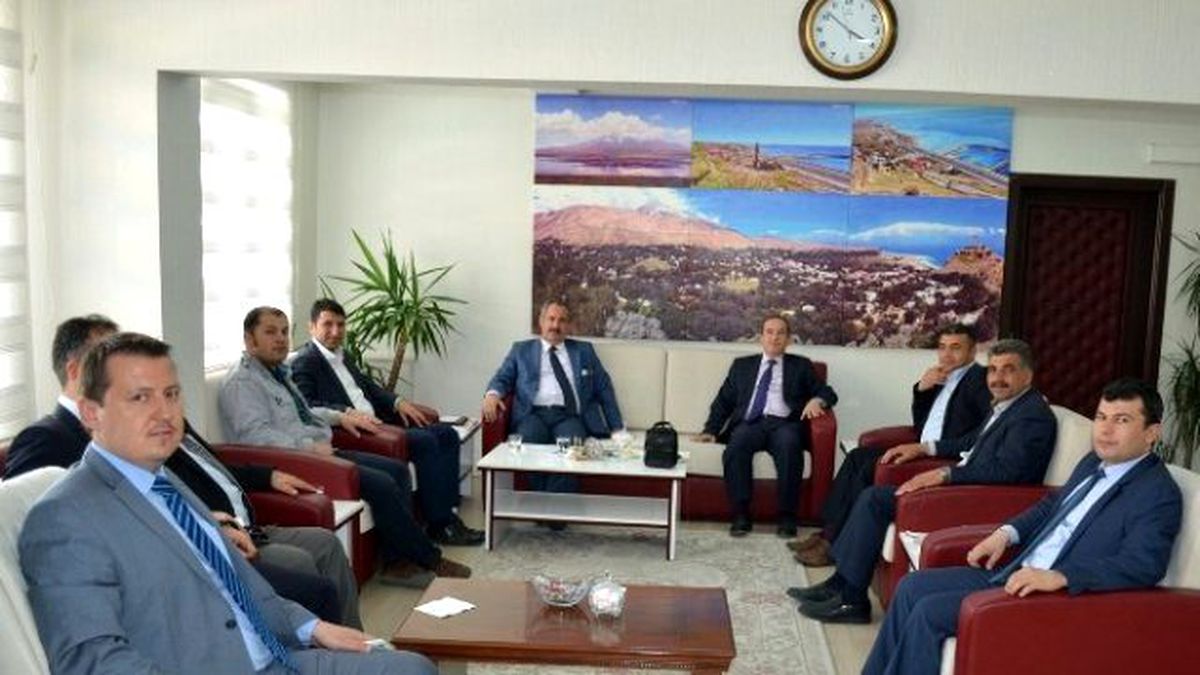 Eğitimcilerden Başkan Necati Gürsoy\'a Ziyaret