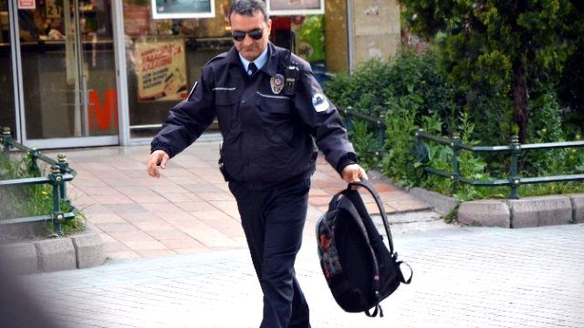 Eskişehir\'in Göbeğinde Şüpheli Paket Paniği