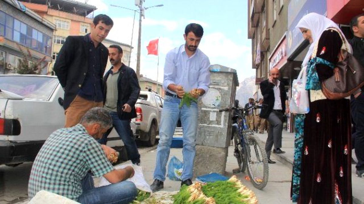 Hakkari\'de Şifalı Pancar Tezgahları Kuruldu