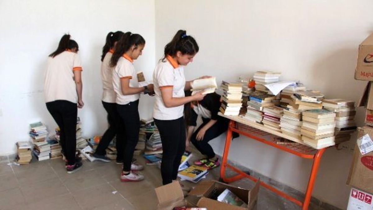 İzmir\'den Silopi\'ye Kitap Desteği