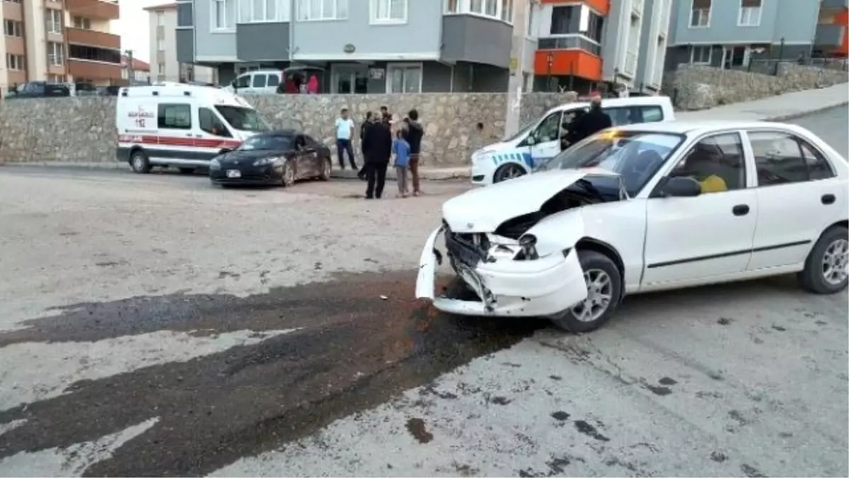 Karabük\'te Trafik Kazası: 8 Yaralı