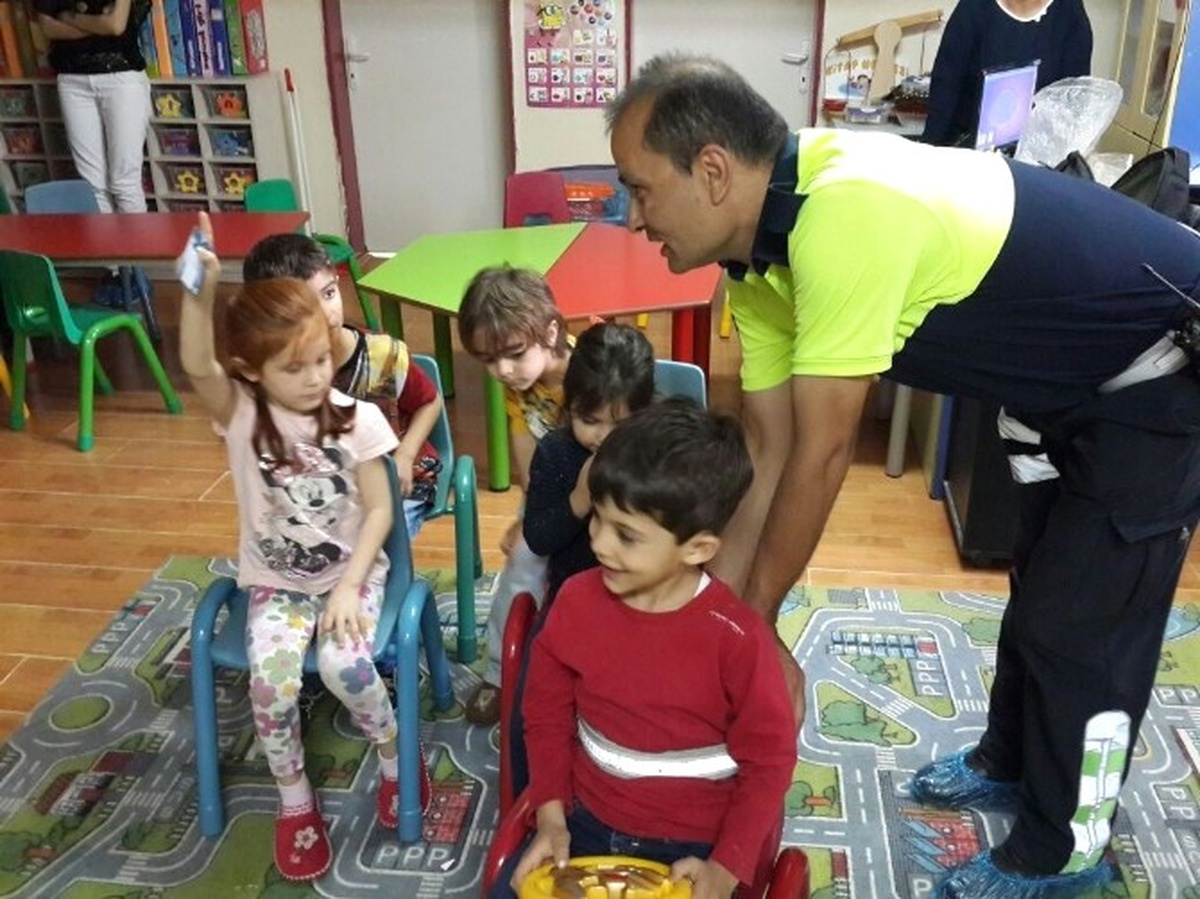 Kuşadası\'nda Trafik Haftası Etkinlikleri
