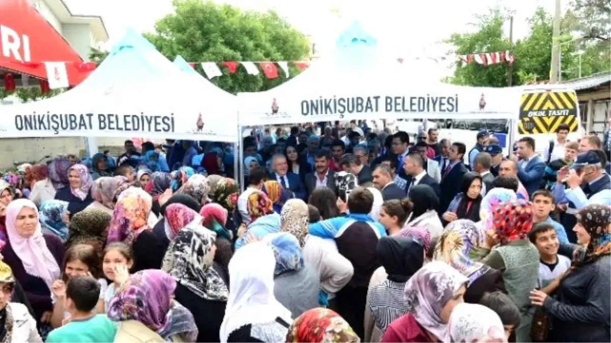 Mevlana Mahallesine Modern Semt Pazarı