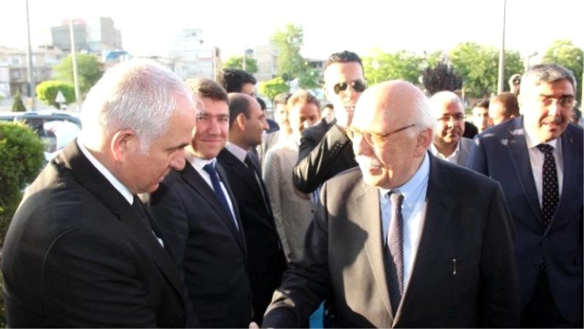 Milli Eğitim Bakanı Avcı\'dan AK Parti Gaziantep İl Başkanlığına Ziyaret
