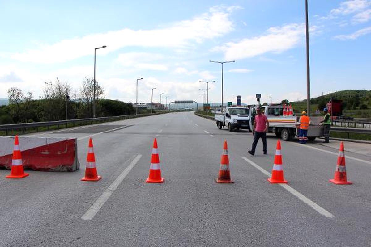 Tem\'in Bolu Dağı Tüneli Çıkışı Ulaşıma Kapatıldı