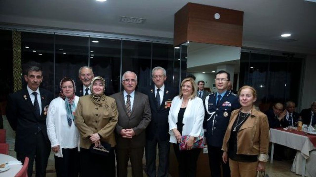 Türkiye Muharip Gaziler Derneği Şube Başkanları Eskişehir\'de Buluştu