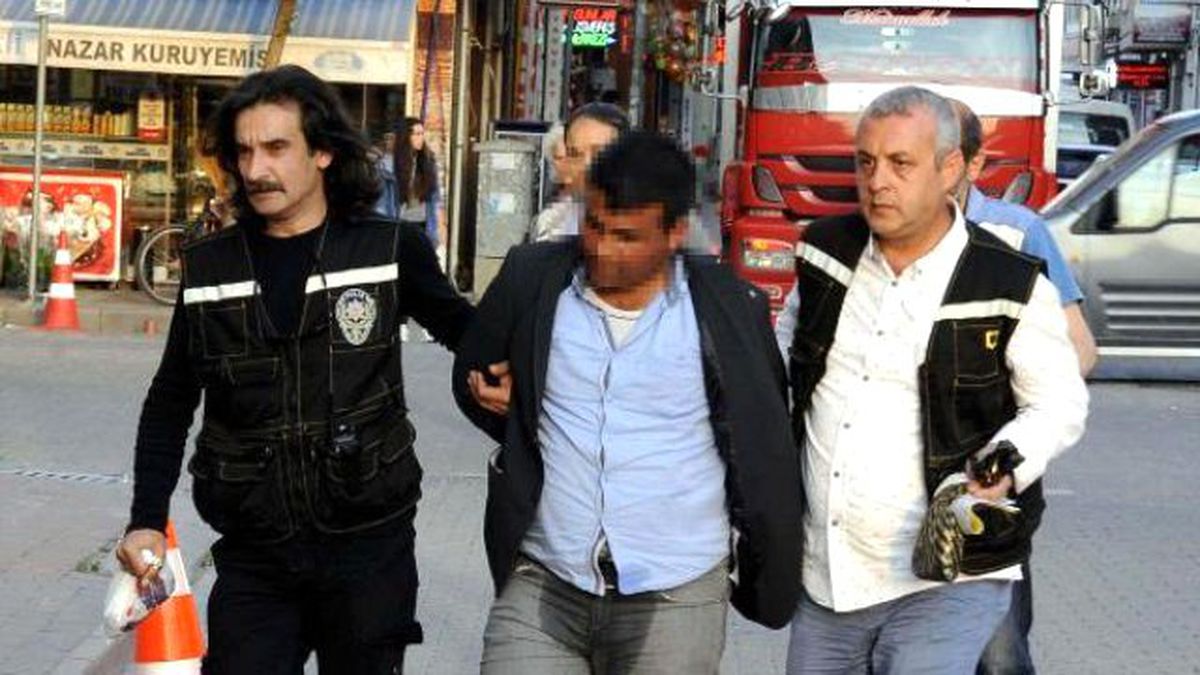 Suçüstü Yakalanan Telefon Dolandırıcısı, Altını Islattı