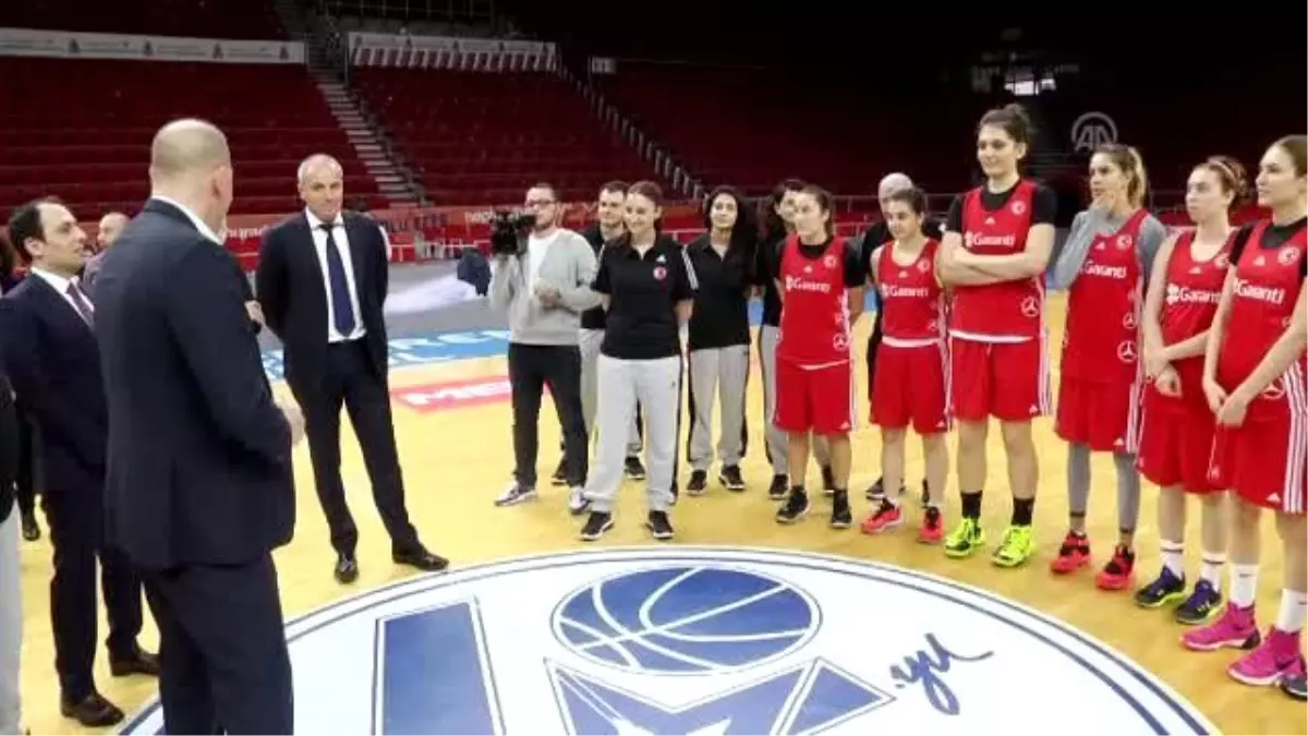 A Milli Kadın Basketbol Takımı Çalışmalara Başladı