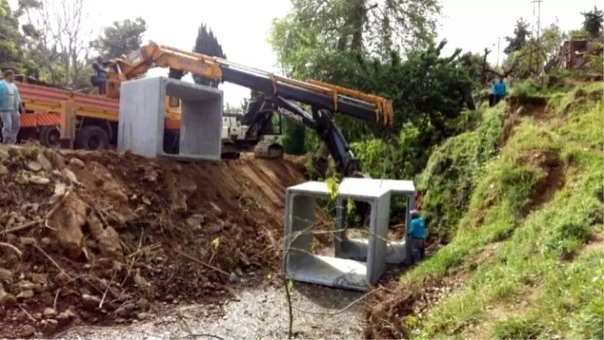 Alanya Belediyesi\'nden Yol Açma Çalışmaları