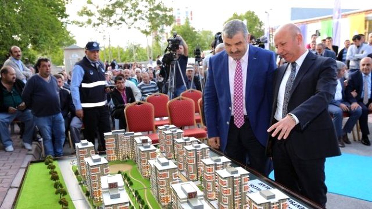 Çolakbayrakdar, Yunus Emre\'de Dönüşümü Başlatıyor