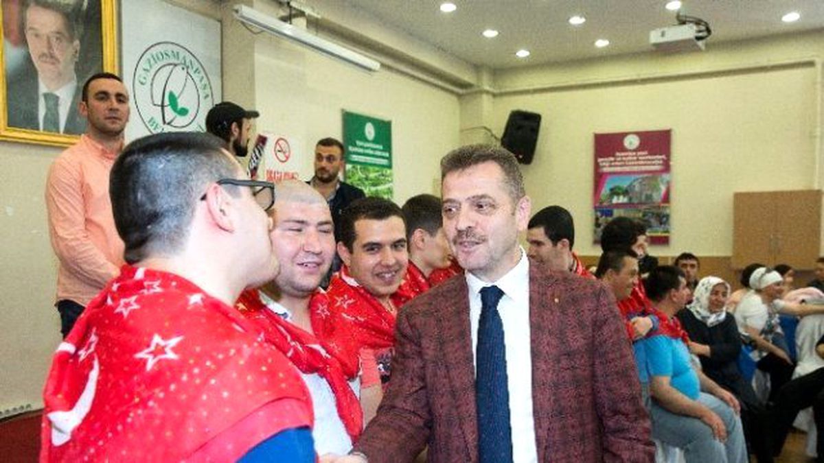 Engelli Genç Teröre Meydan Okudu