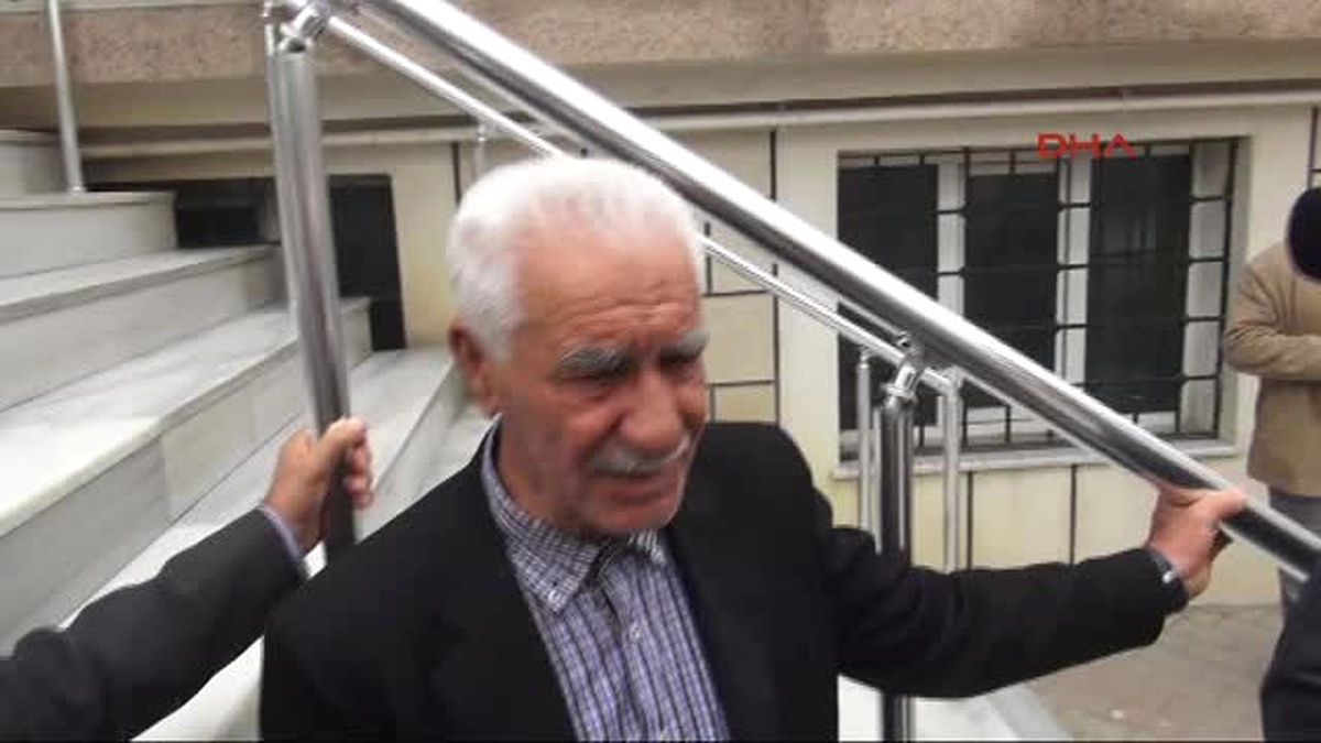 Gelibolu\'dan Gelen Acı Haber Üzerine Sancaktepe\'deki Kur\'an Kursuna Akın Ettiler