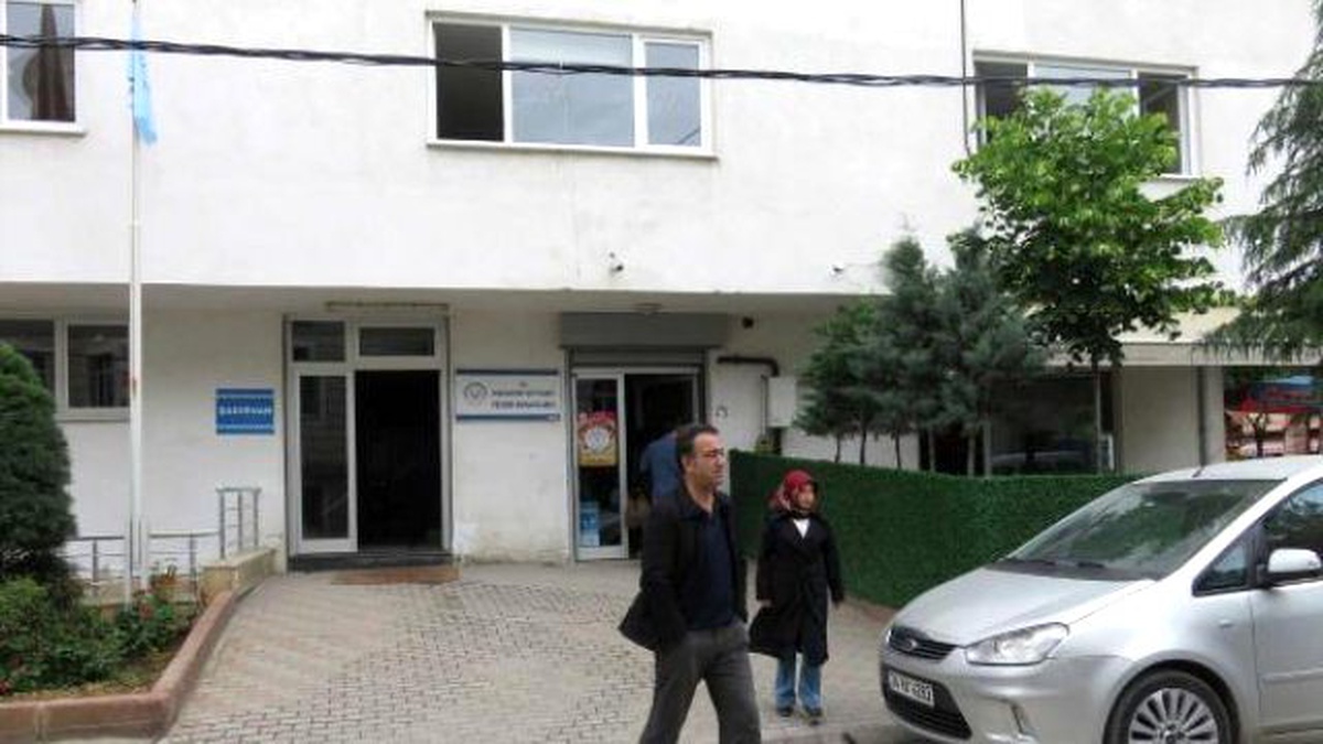 Gelibolu\'dan Gelen Acı Haber Üzerine Sancaktepe\'deki Kur\'an Kursuna Akın Ettiler (1)