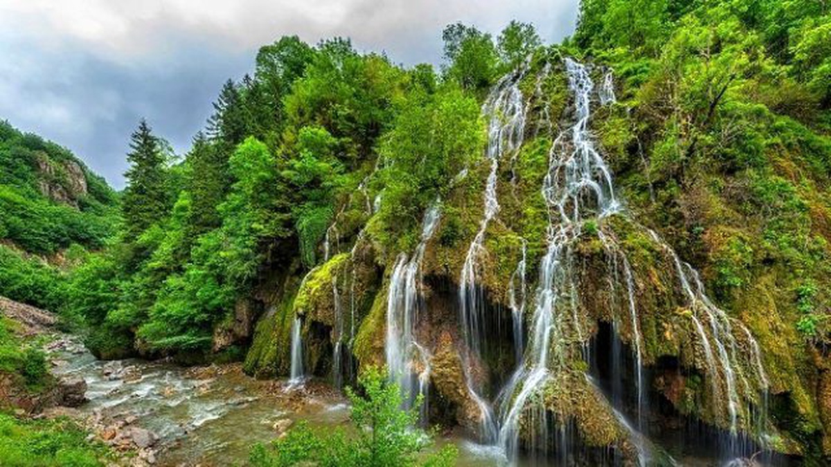 Giresun\'un Yüksek Tepelerinde Renk Cümbüşü