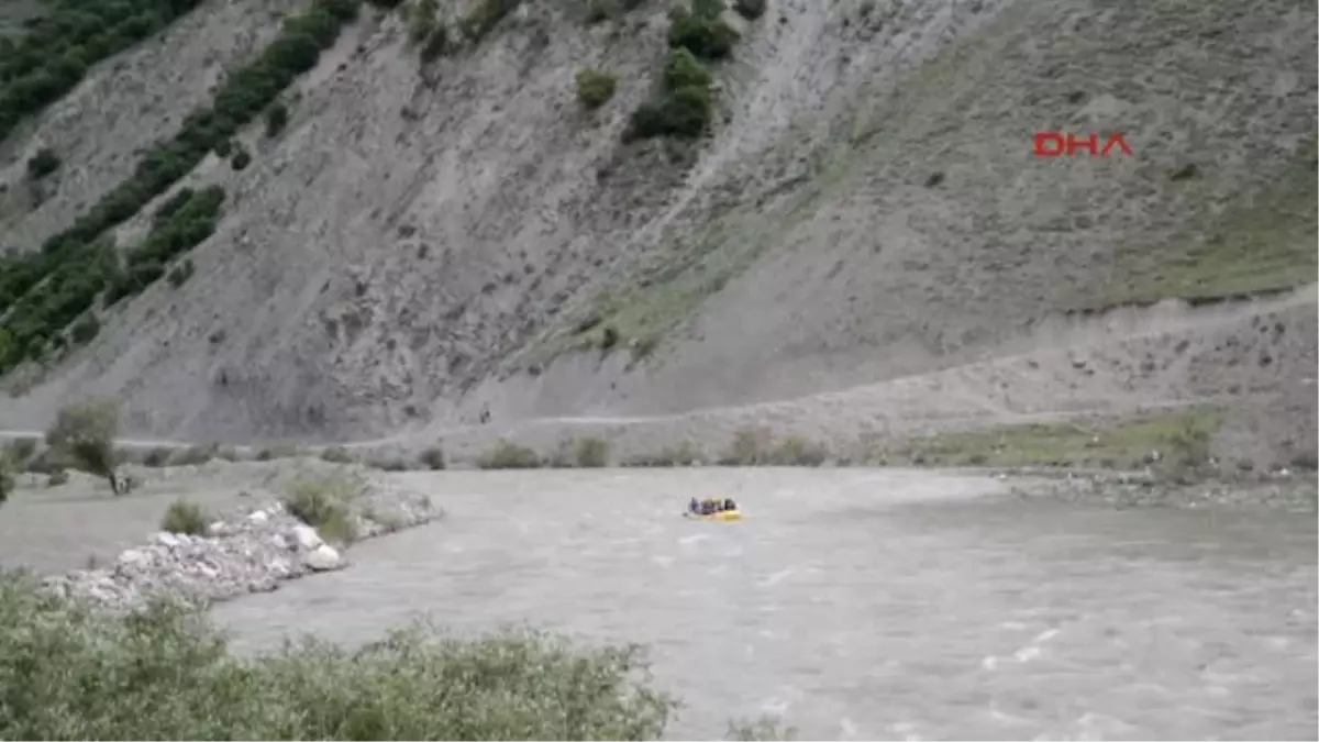 Hakkari - Zap Suyu\'nda Rafting Heyecanı