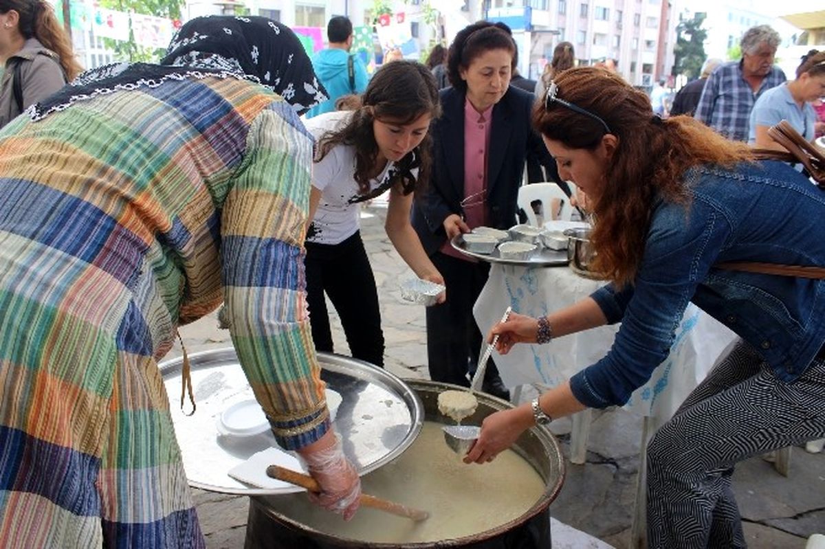 Kermes Geliri Okula