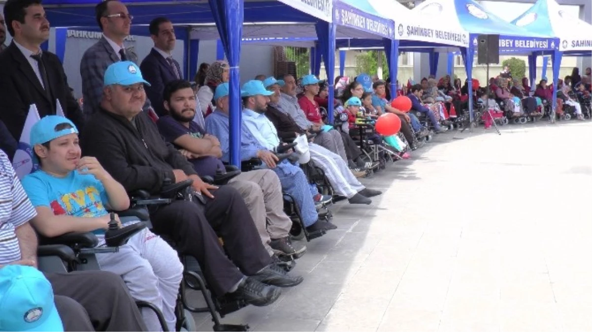 Şahınbey Belediyesinden Engellilere Akülü ve Manüel Tekerlekli Sandalye