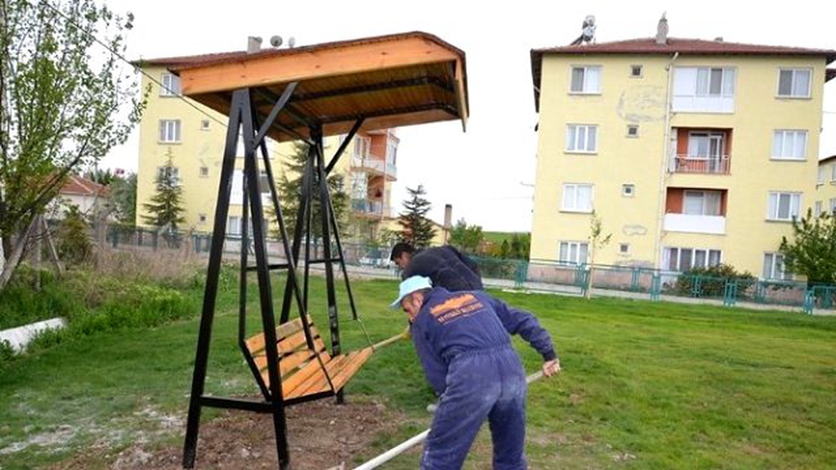 Seyitgazi Belediyesi Salıncaklı Kamelya Yapımına Başladı