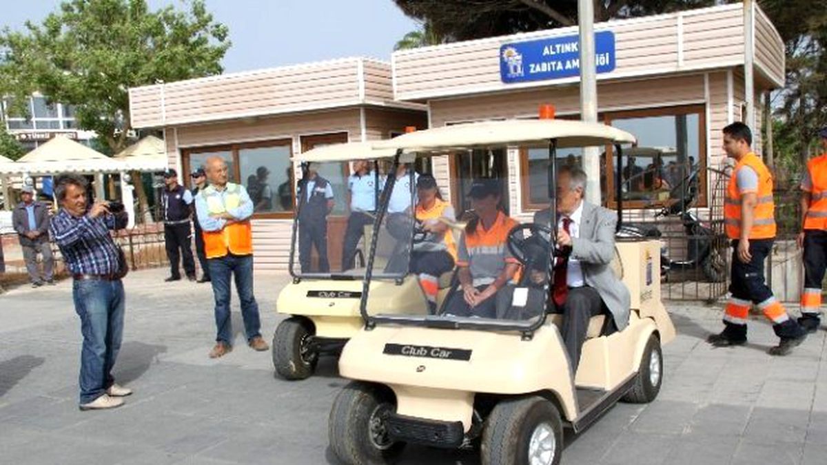 Altınkum\'da Çöpler Elektrikli Mini Araçlarla Toplanacak