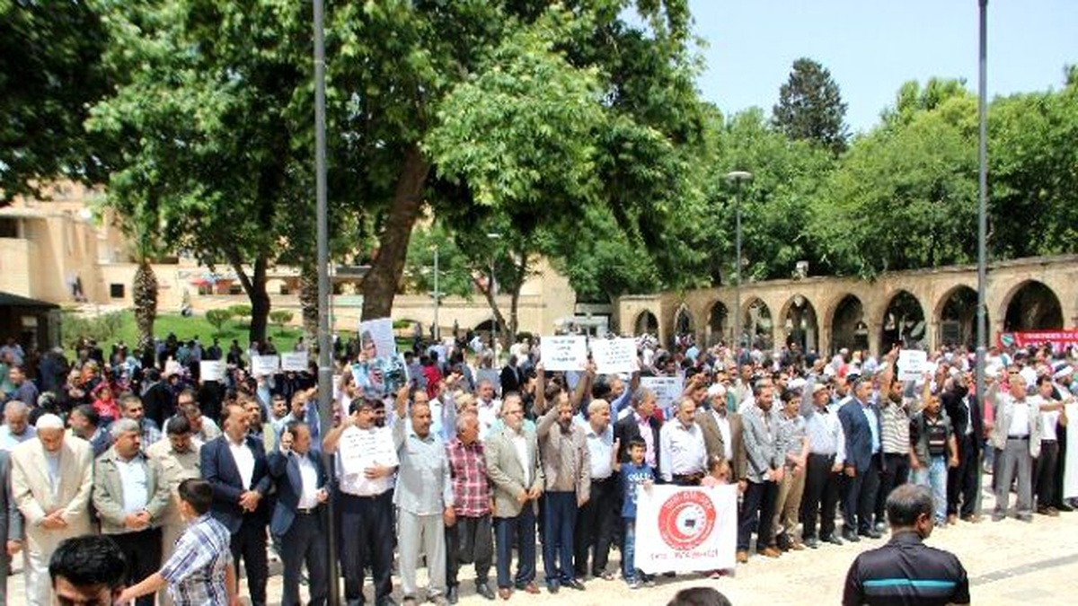 Bangladeş\'te İdam Edilen Mevlana Nizam-i İçin Gıyabi Cenaze Namazı Kılındı