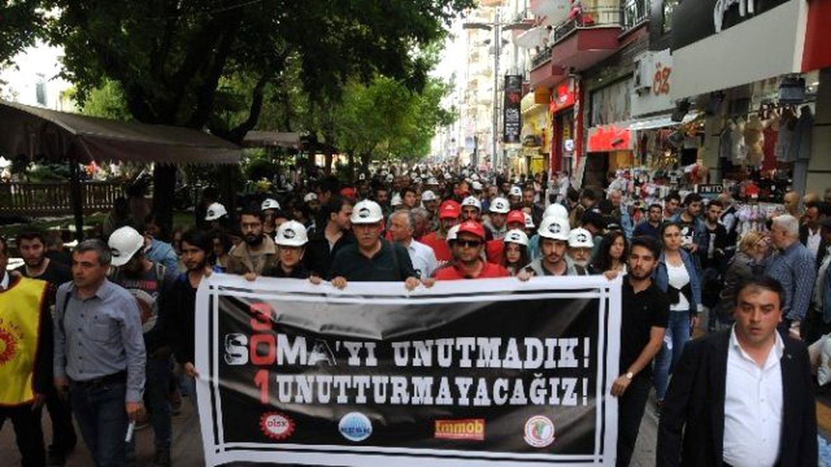 Eskişehir\'de \'Soma\' Anması