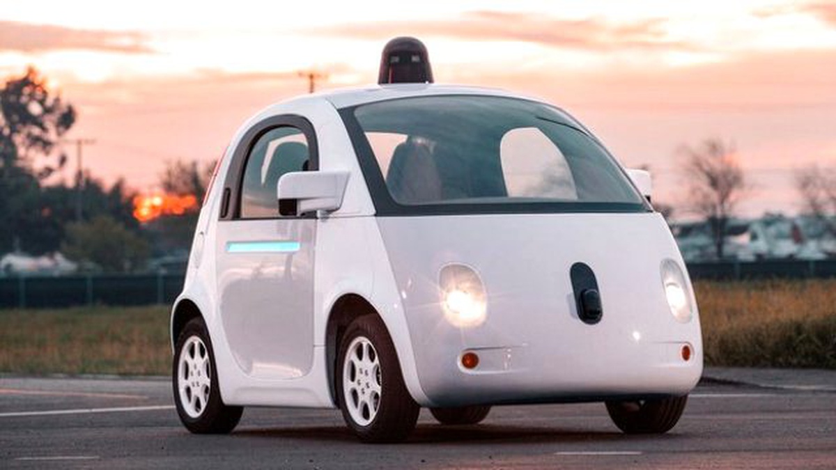 Google Sürücüsüz Otomobili İçin Sürücü Arıyor