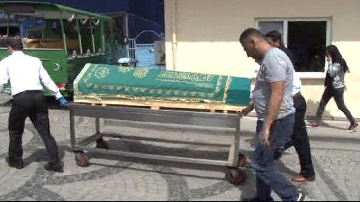Hafriyat Kamyonunun Ezdiği Üniversiteli Şule "Duvak" ile Uğurlanıyor