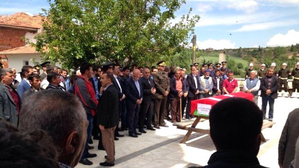 Kıbrıs Gazisi Askeri Törenle Defnedildi