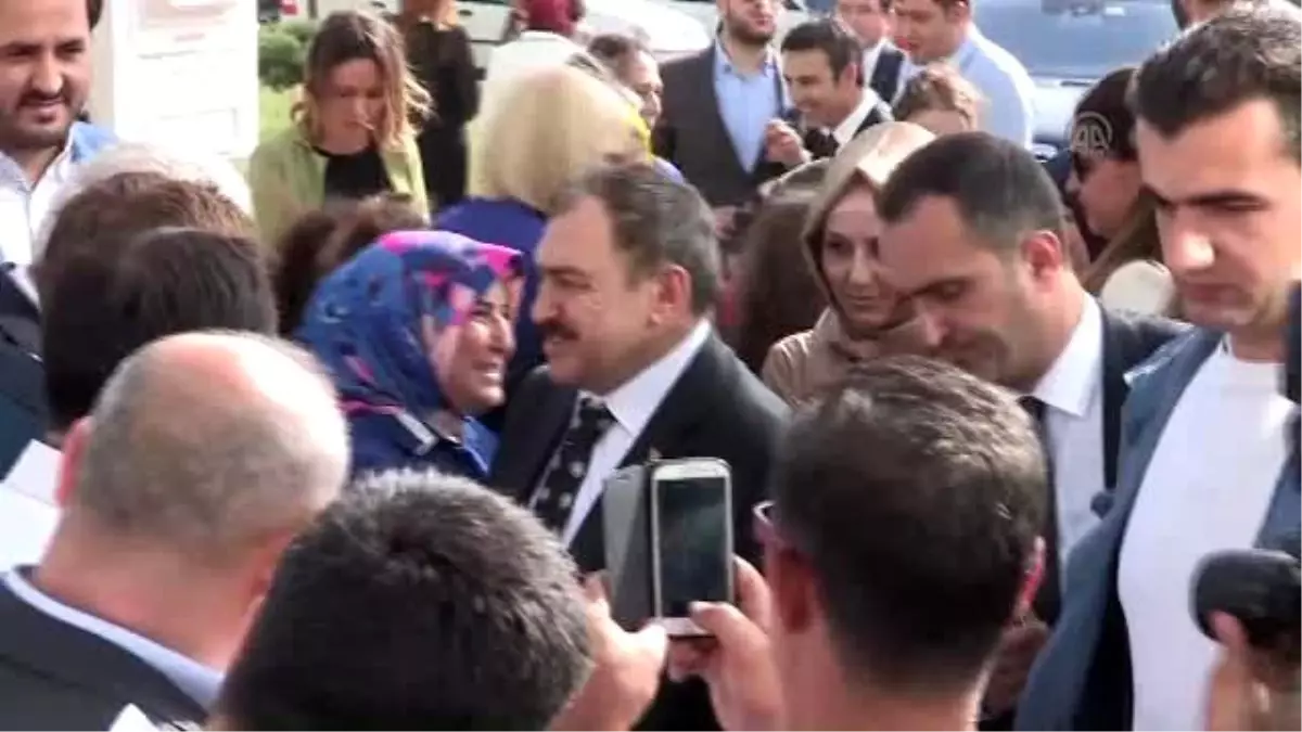 Orman ve Su İşleri Bakanı Eroğlu AK Parti İl Başkanlığını Ziyaret Etti