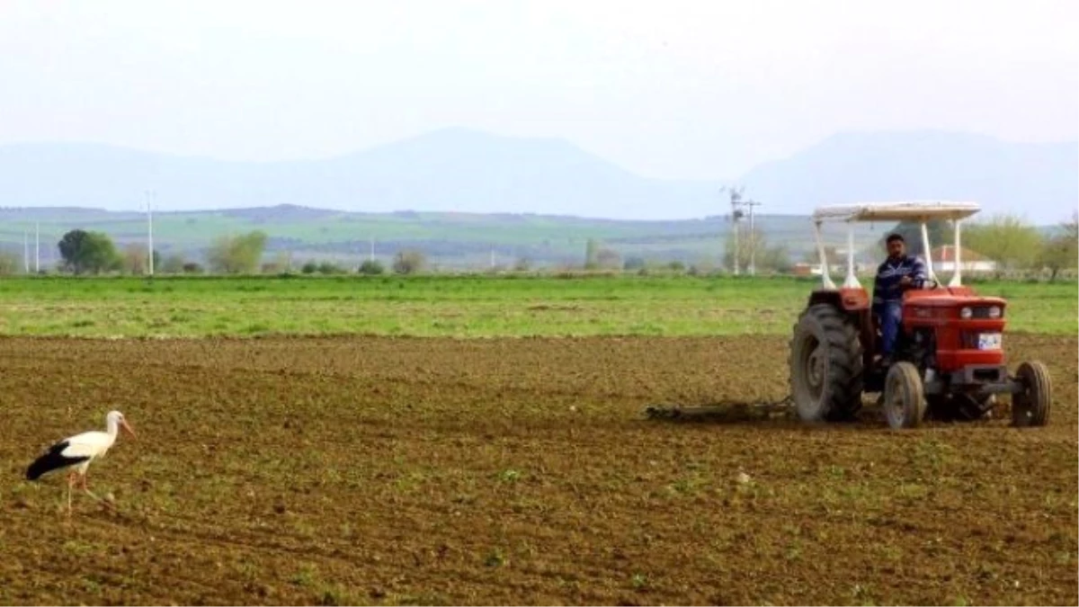 Saruhanlı\'da 14 Mayıs Dünya Çiftçiler Günü Kutlanıyor