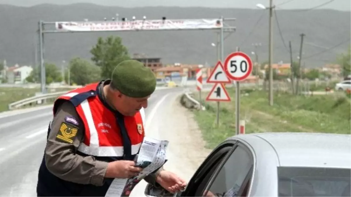 Tepebaşı Trafik Jandarmadan Sürücülere Uyarı