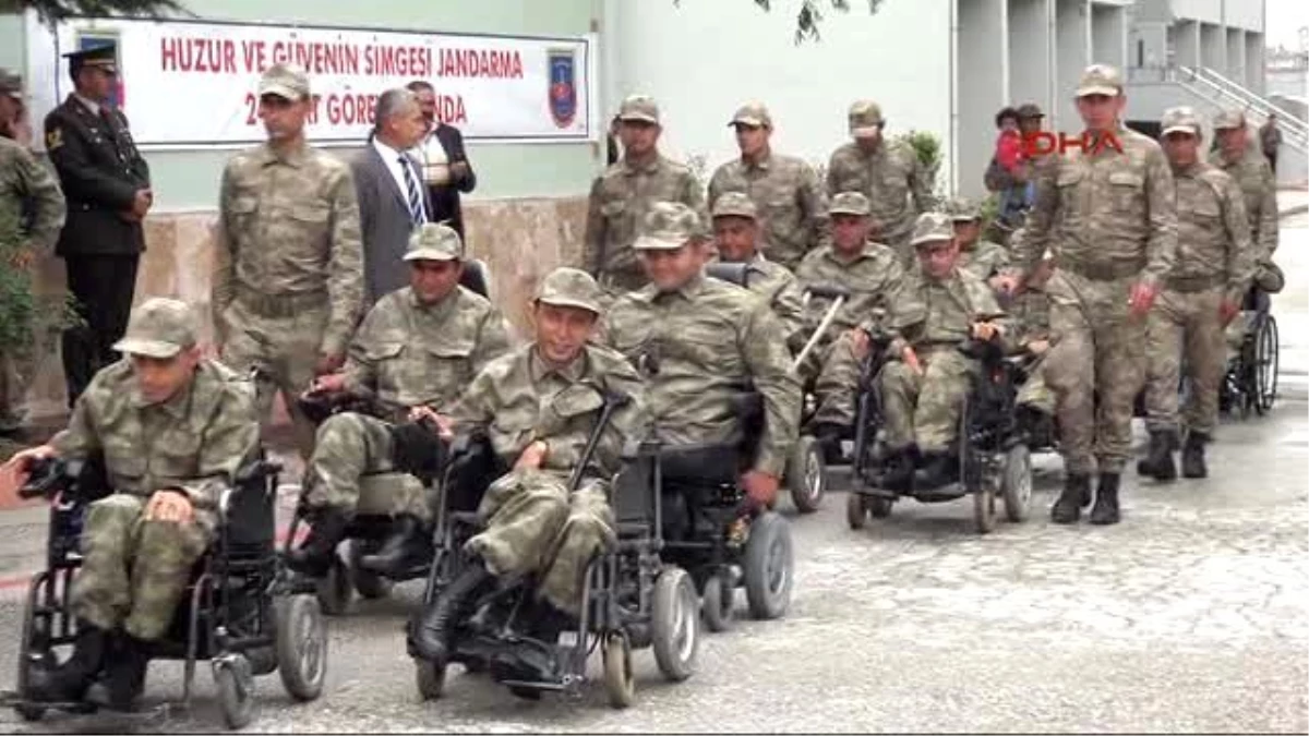 Tokat\'ta Engellilerin Bir Günlük Askerlik Heyecanı