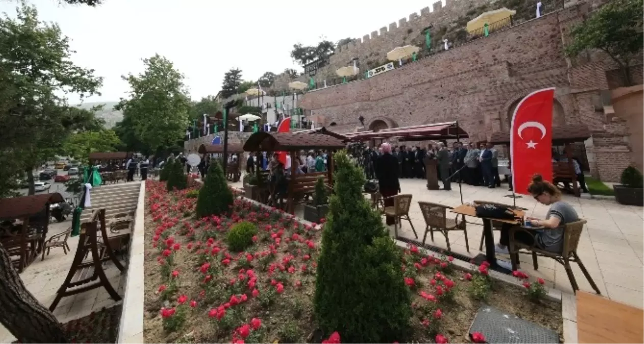 Tophane Yamaçları Sosyal Tesisle Canlandı