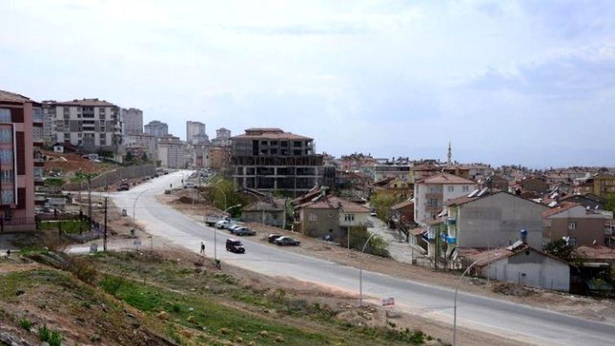 Yusuf Özal Caddesinde Düzenleme Çalışmaları Başladı
