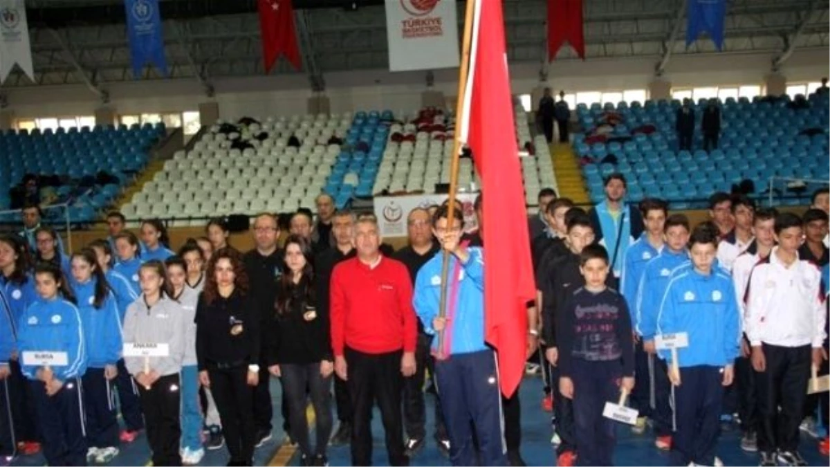 Badminton Analig Şampiyonası Erzincan\'da Başladı