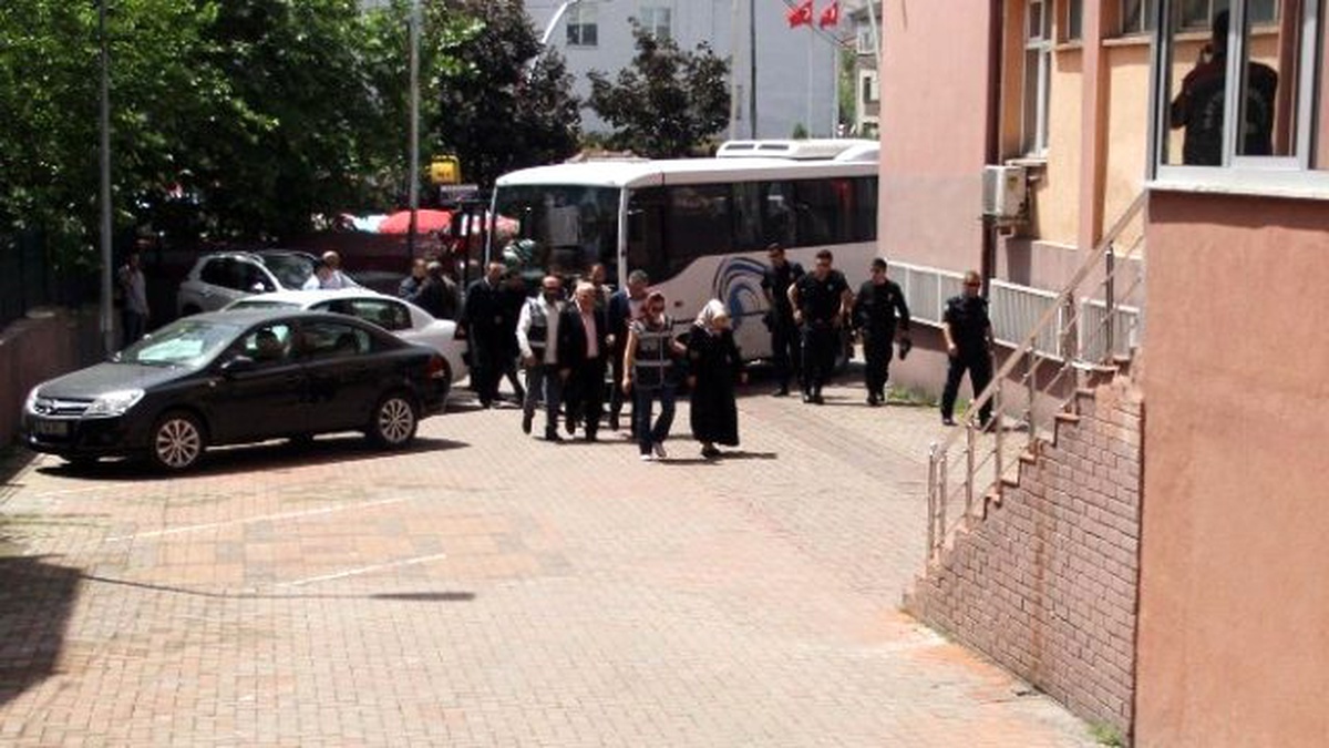 Bartın Merkezli Fetö/pdy Operasyonu Kapsamında 26 Kişi Adliyeye Çıkartıldı