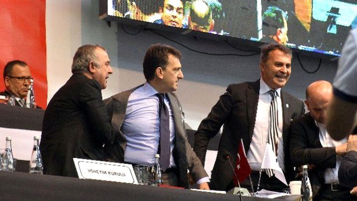 Fikret Orman, Kendisine Küfür Eden Bir Kişiye Yumruk Attı