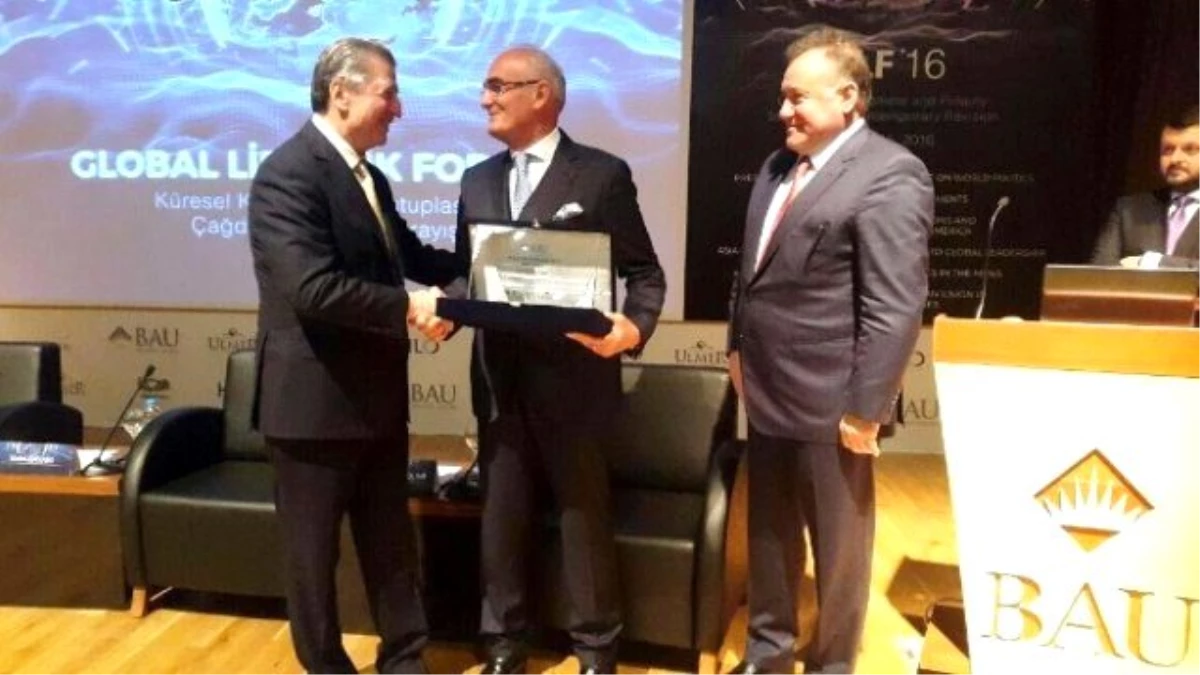 Samsun Büyükşehir Belediye Başkanı Yılmaz\'a Onur Ödülü